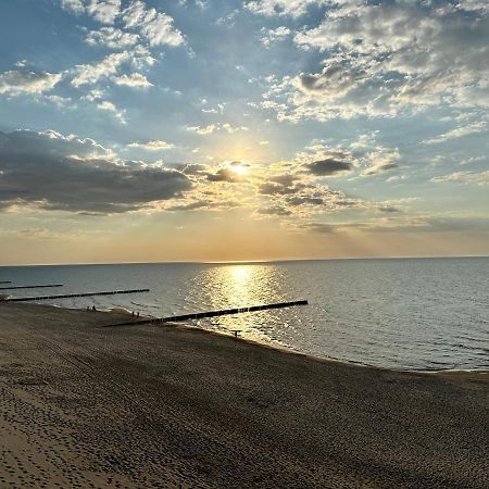 Hawaii Beach Lounge, Loft z Jacuzzi i Tarasem - Słoneczne Tarasy w Porta Mare, Dziwnówek Zewnętrze zdjęcie