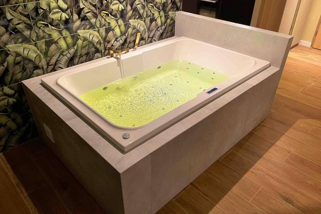 Hawaii Beach Lounge, Loft z Jacuzzi i Tarasem - Słoneczne Tarasy w Porta Mare, Dziwnówek Zewnętrze zdjęcie